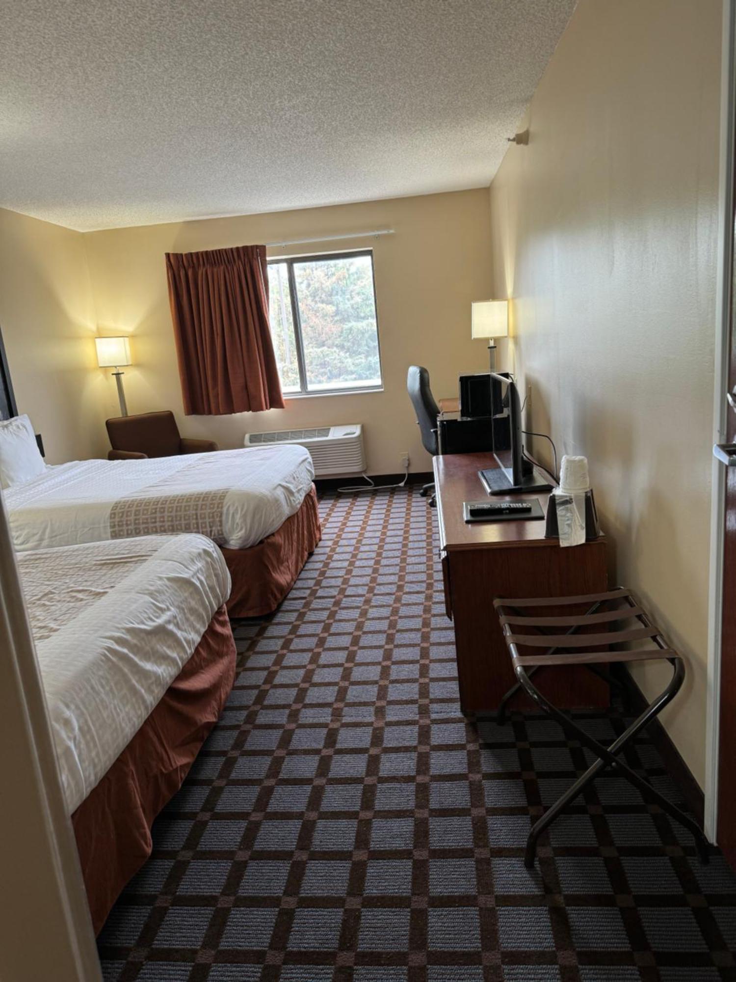Super 8 By Wyndham Mason City Exterior foto